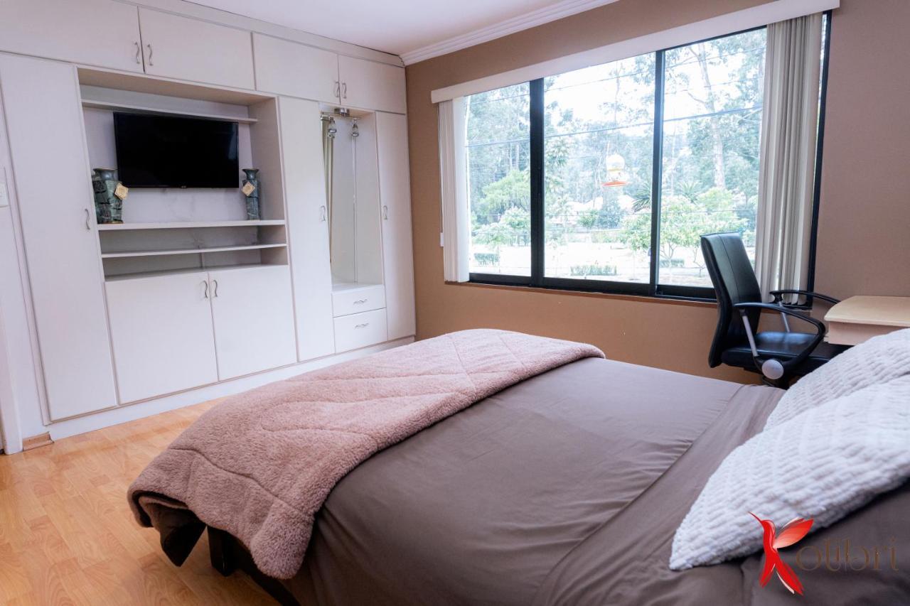 Hostal Kolibri B&B 쿠엔카 외부 사진